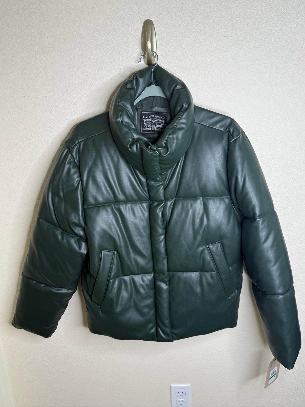 Levi's High Loft Insulation Puffer Jacket Insulated Quilted Full Zip Green L NWT
